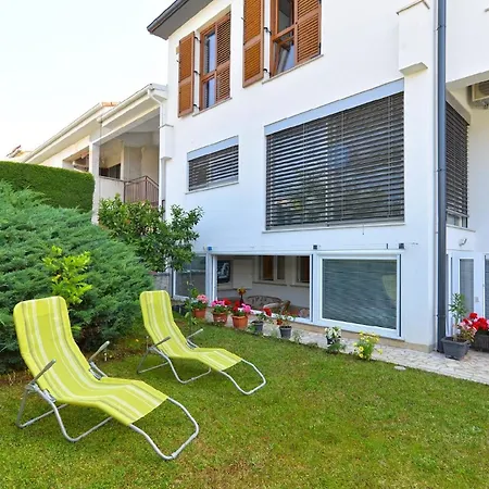 Apartment Fuer 5 Personen Ca 55 Qm In Fazana, Istrien Istrische Riviera *